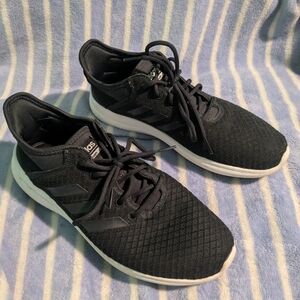 Adidas Cloud foam Sneakers - Size 8.5